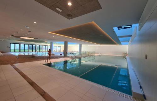 PINE PREMIUM apartament 515 z widokiem na morze ze SPA i basenem przy plaży Pobierowo - Foto 5