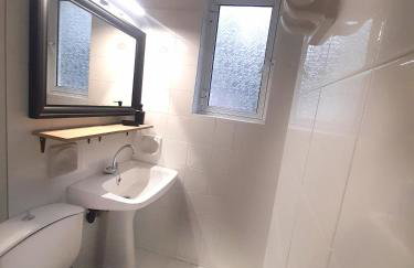 Chic & Calm apartment 3 minutes walk to Rafina Beach - Foto 12