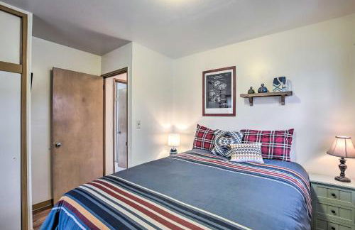 Birchwood Cottage with Red Cedar Lake Access! - Foto 20