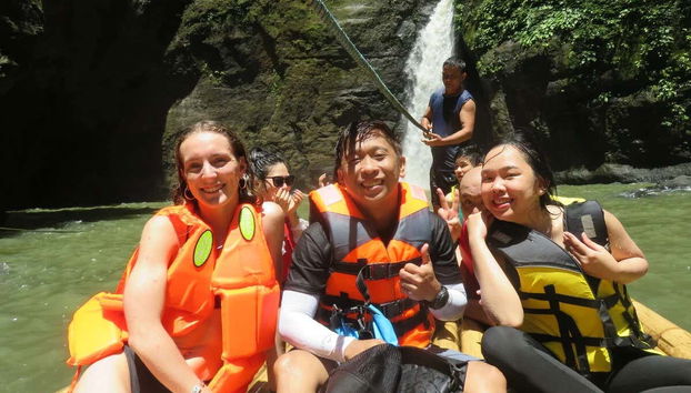 Enjoy the canoe journey to the falls!