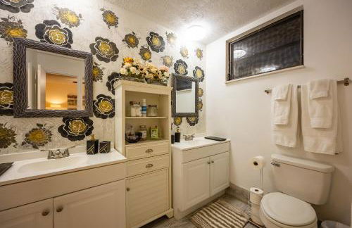 Townhome in PBG, king bed, pergola, BBQ & fire pit - Photo 14