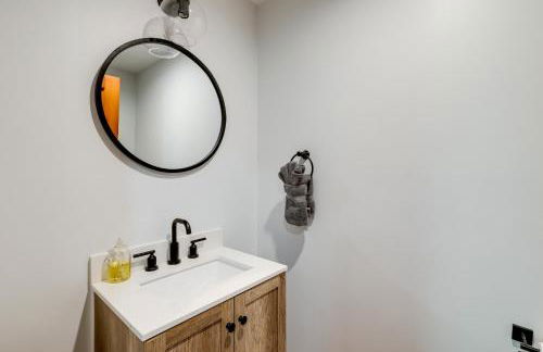 Spacious Flagstaff Home with Hot Tub and Fire Pit! - Photo 11