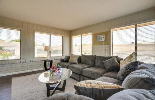 Golfers Oasis! 55 and Sun City West Retreat with Pool - Foto 14