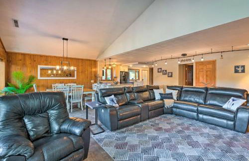 Boat Dock and Backyard Rock River Retreat - Foto 6