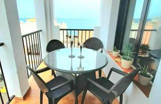 Beachfront Penthouse 3 double bedrooms, 2 bathrooms - Foto 16