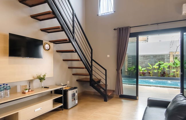 Calma Jawon Villa Jogja - Photo 21