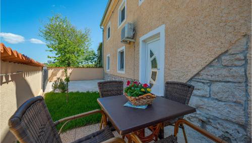 One-Bedroom Apartment In Divsici - Foto 3