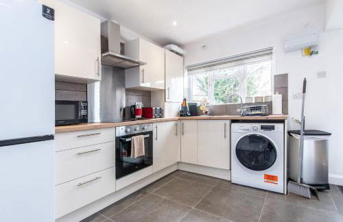 3 Bedroom Terraced House in Beeston Ideal for Corporate Stays - Foto 3