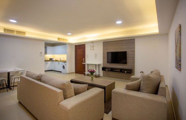 Triple A Hotel Apartments - Photo 5