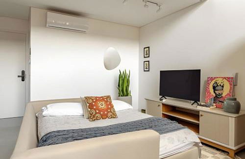 Loft Moderno, 500m Praia, Piscina, Sauna, WiFi 1GB - Foto 6