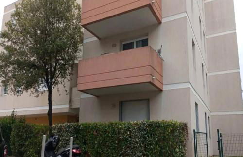 L'Étoile Biterroise - Appartement de Vacances avec Piscine et Parking gratuit à Béziers - Foto 17