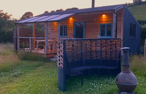 1 Bed in Llanfihangel-y-Creuddyn oc-c34624 - Foto 1