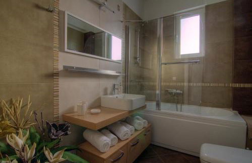 Anemolia Seaview Villa, Private Pool & Lush Garden, By ThinkVilla - Foto 36