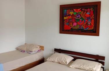 Casa com Ar Condicionado e Wifi 5G no Parque Mambucaba Na entrada do bairro - Foto 2