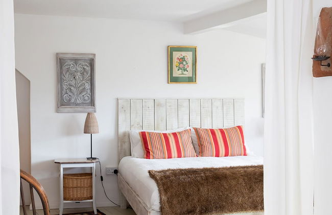 Pretty Cottage Near City Sea - Foto 17