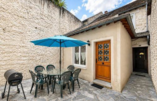 Triplex atypique-Cour intérieure-Commerces à pied - Foto 3