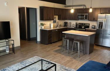 302 Luxury King Suite Downtown - Foto 1