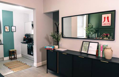 Spacious Stylish Home with FREE Parking 10 Mins to Manchester Centre & AO Arena Ideal for Groups & Long Stays - Foto 17