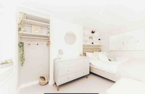 Teddington terraced cottage 3 floors, 3 bedrooms - Foto 21