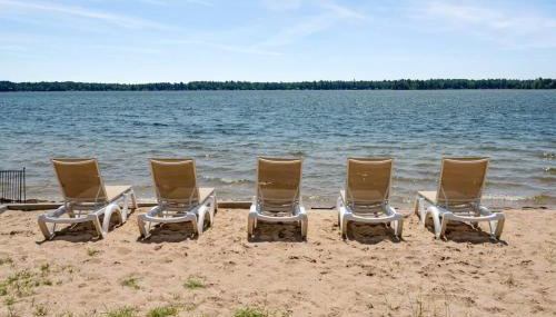 Queen Suite with Scenic Views at Fife Lake Lodge - Foto 2