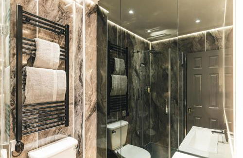 Royal View Apartments - Photo 8