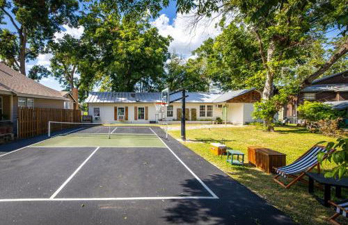 Waterfront Pickleball Court Wurstfest Stay - Foto 32