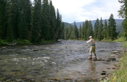 Picturesque Cottage for a Riverside Retreat near Big Sky, Montana - Foto 23
