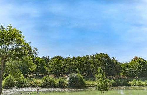 Les Bellevue Cité "3 Apartments, 1 with Garden & Private Parking, Aircon, WiFi, Free Public Car Park, 1 km from Cité" - Foto 66