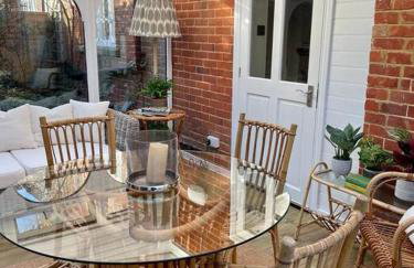 Northbrook Cottage, Farnham, up to 8 adults - Photo 15