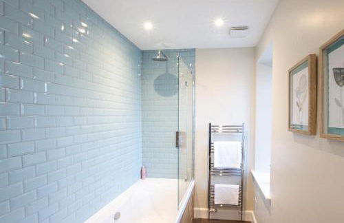 Stunning Edinburgh 1820s stables converted house - Foto 8