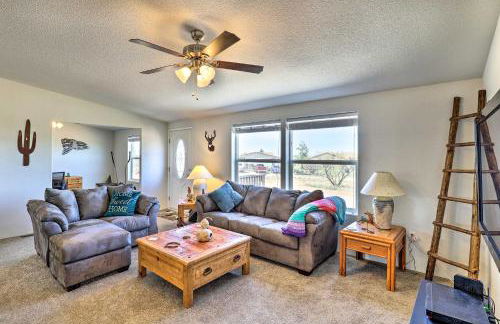 Desert Escape Off I-10 with Over 1 Enclosed Acre! - Foto 7