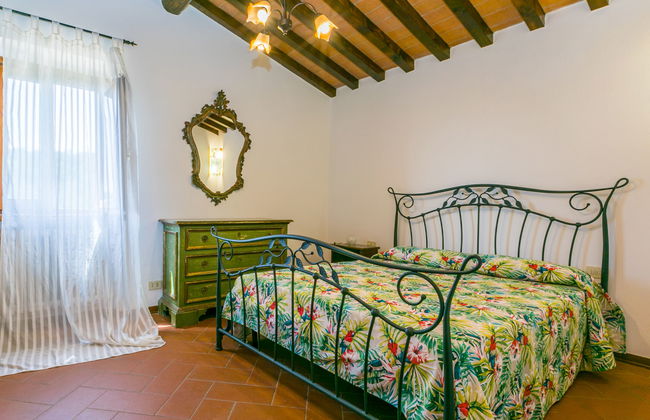 9 bedroom House in Scandicci with private pool and garden - Photo 46