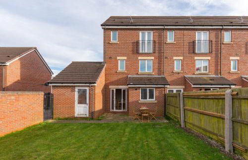 5 bed house with free parking in quiet location - Photo 21