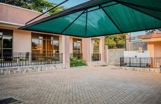 Studio Furnished Apartment Entebbe - Foto 13