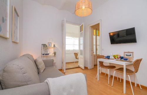 Playa a pie y a 15 minutos de Ramblas y Plaza Catalunya en metro - Foto 58