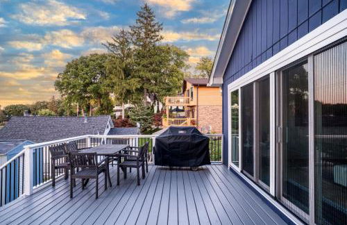 The Blue Sapphire 3BR 3BA Luxury Lakefront Home on Mineola Bay Stunning Views on Chain O Lakes - Photo 69