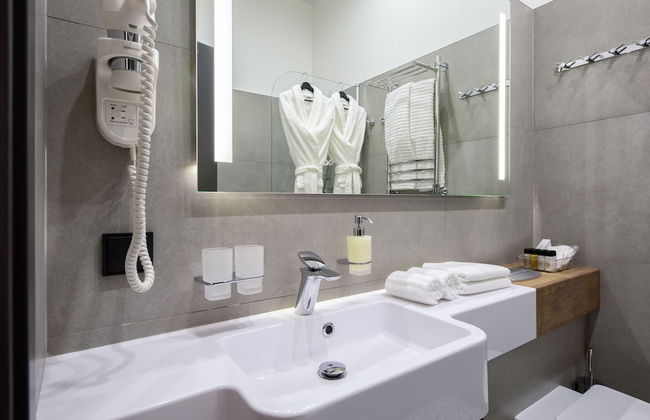 Underwood Art Room - Photo 58