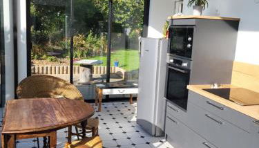 THE GREEN WOODPECKER - Foto 5