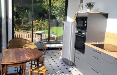 THE GREEN WOODPECKER - Foto 5