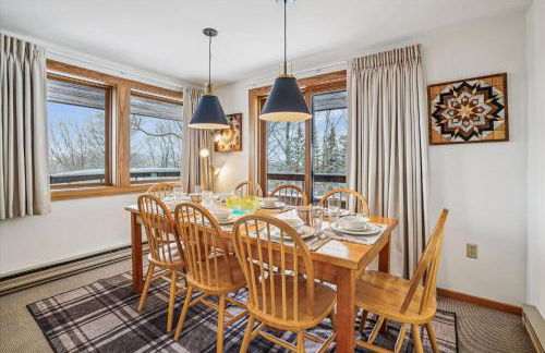 Highridge B20 Spectacular Top Floor Two Bedroom with Loft Condo with Scenic Views and Sports Center - Foto 27