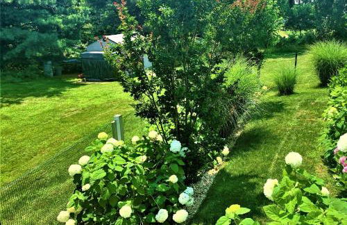 The J Luxury Villa - Southampton Poolside Retreat with Sauna - Foto 74