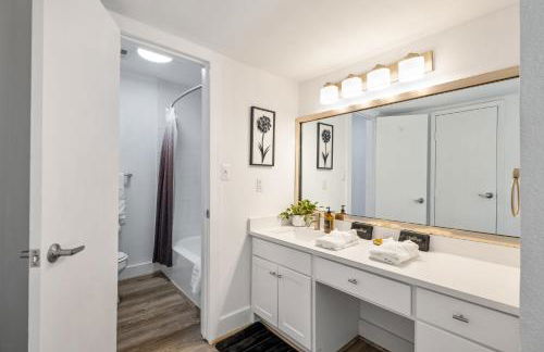 The Orange Door - Unit B - Travis Heights Duplex - Foto 23