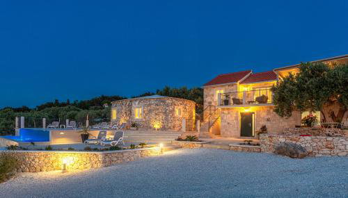 Villa Lukrecija Stonehouse - Foto 3, young children