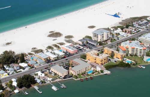 Westwinds Waterfront Resort - Foto 40