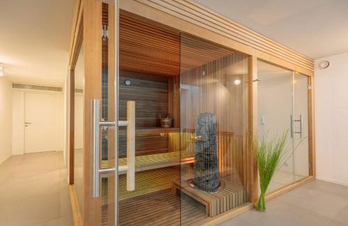 LUXURY VILLA RUBIN with Jacuzzi POOL GYM & SPA near Venice and Padua - Photo 47