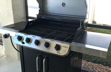 Sunny South Facing Pool with Hot Tub and Lake View Near Disney - Foto 27