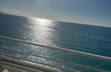 Casa Sud Menton Studio Front de Mer Vue Mer Panoramique Terrasse Parking - Foto 33