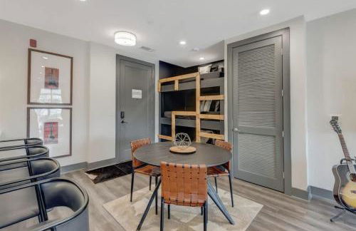 6 Min to Broadway - Gym Rooftop Sleeps 8 - Foto 11