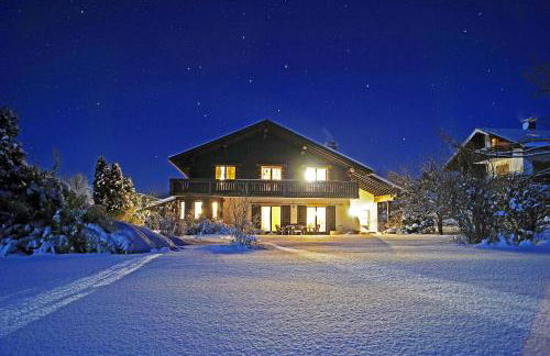 Großes Ferienhaus - Own cottage near Chiemsee - Photo 1