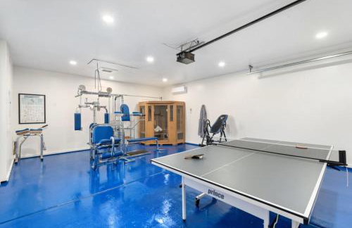 Dewey Mountain Getaway 3BR Home with Hot Tub, Gym and Sauna - Foto 35